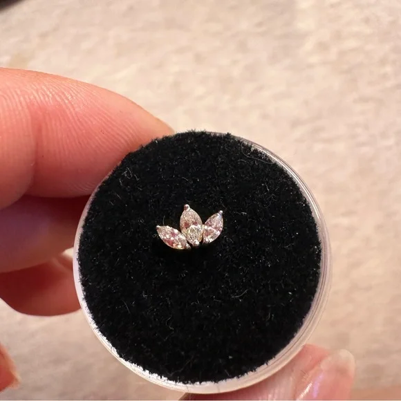 14k solid yellow gold marquise natural diamond earring stud helix lotus - Picture 4 of 5